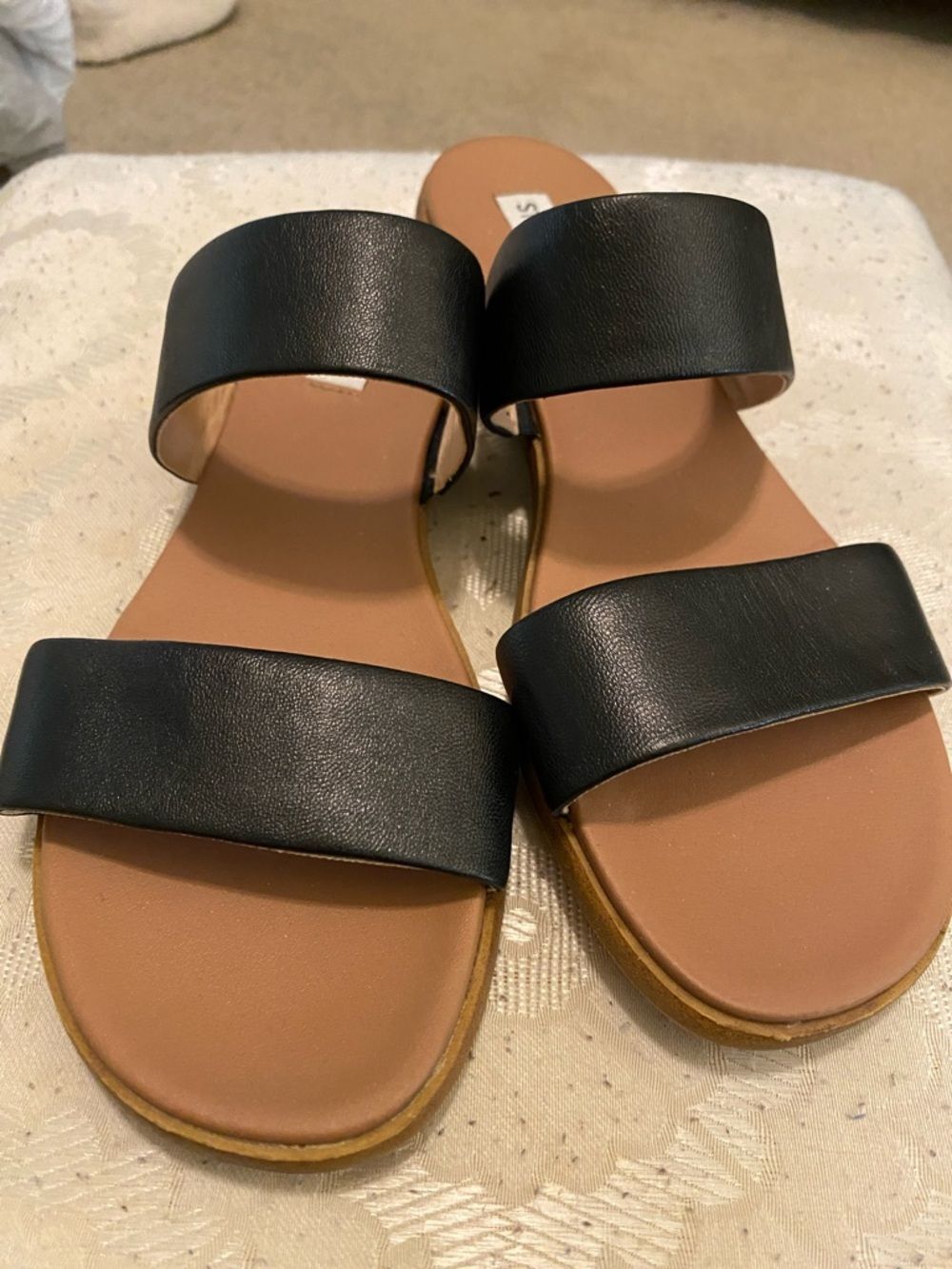 Steve Madden Black and Tan Double Strap Slide Sandals - Picture 2 of 4